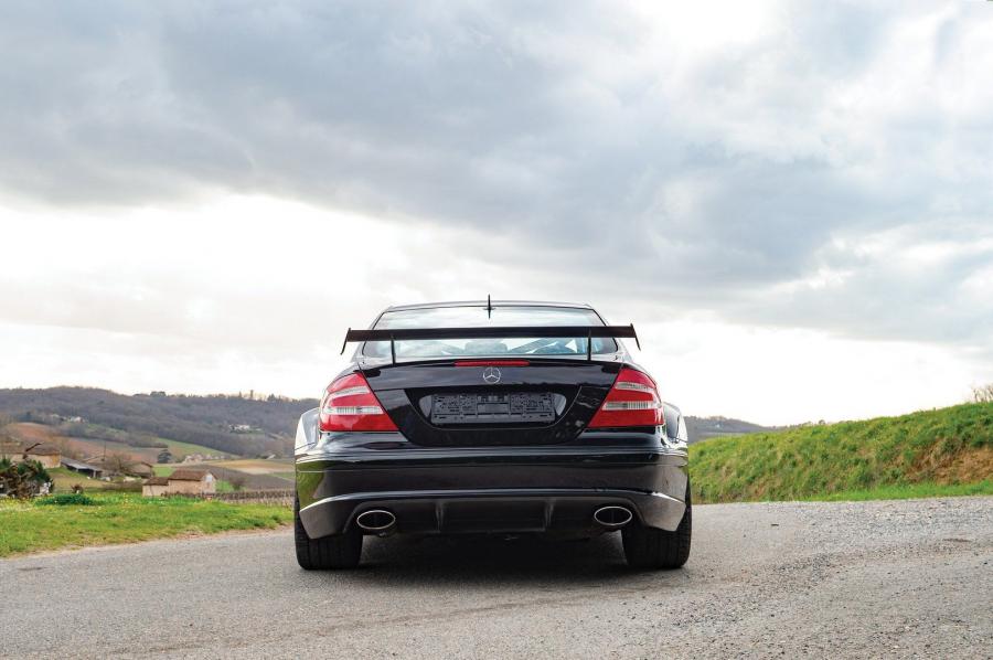  Mercedes-Benz CLK55 AMG DTM Street Version 2005 года  (фото 21 из 25)